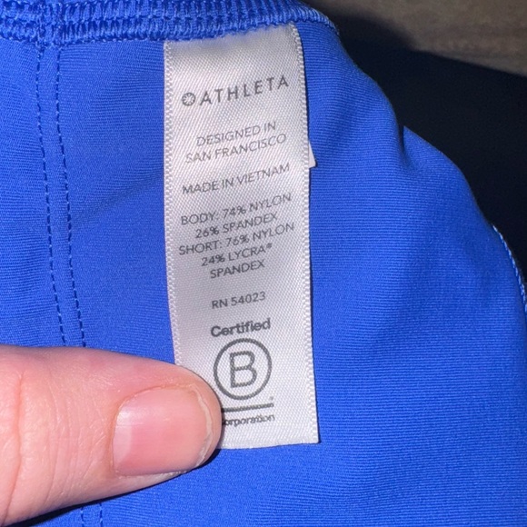 ATHLETA Phenom Camo 7/8 Tight, Size Small - Picture 10 of 10